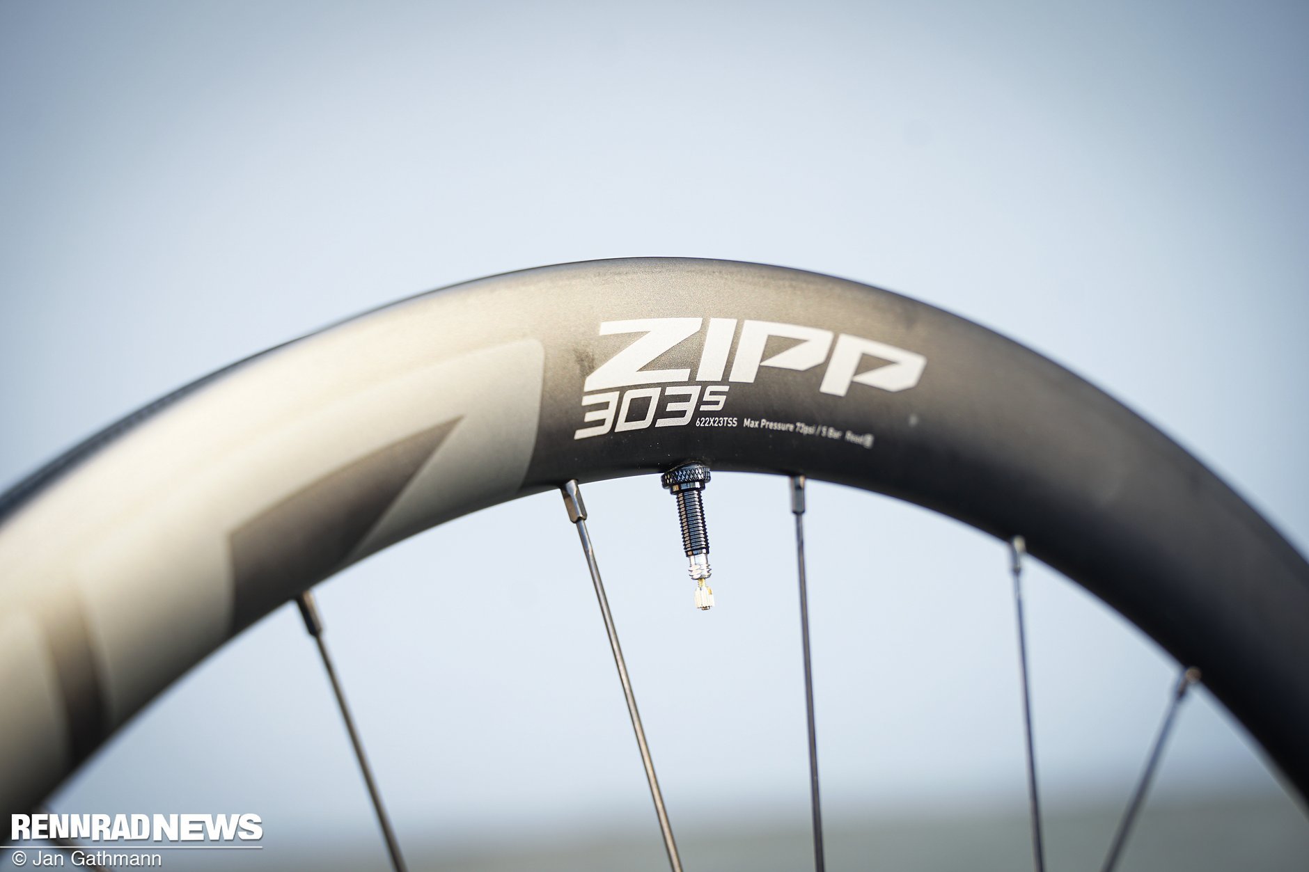 Die neuen Zipp 303 S CarbonAllrounder im ersten Test RennradNews