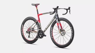 Das S-Works Tarmac SL8 ist schon in unlimitierter Version mit 14.000 € nicht ganz billig.