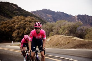 Team EF Drapac fährt den Ventral Air bei der Tour Down Under