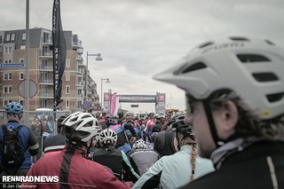 Mittendrin beim GP Groot Egmond Pier Egmond