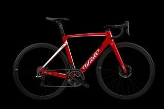 Cento 10 Pro in Rot