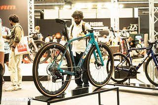 Das Cinelli King Zydeco ist das Race Gravel Bike der Marke. Das Cinelli King Zydeco ist das Race Gravel Bike der Marke.