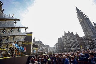 Start der Ronde in Antwerpen