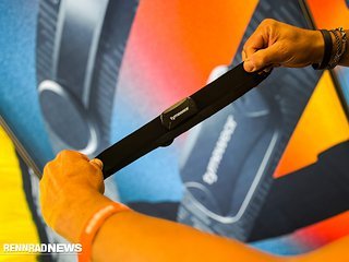 Der VitalPro Strap soll sowohl Herzfrequenz als auch Atemvolumina messen. Der VitalPro Strap soll sowohl Herzfrequenz als auch Atemvolumina messen.