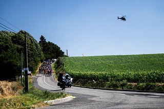Um die grandiosen Bilder zu erzeugen, scheuen die Veranstalter weder Kosten noch Mühen.