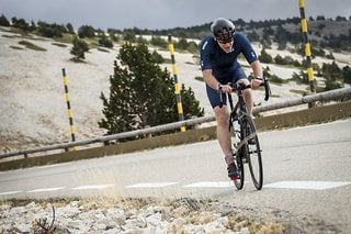 Wir konnten erste Eindrücke des Michelin Power Road Tube Type-Reifen am Mont Ventoux sammeln.