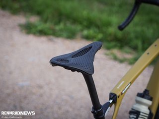 Testweise konnten wir auch den noch jungen Specialized Power Mirror Pro Sattel mit 3D-Druck Satteldecke fahren