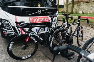 Colnago V4Rs beim Team UAE Emirates.