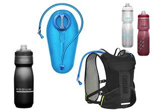 Camelbak stellt 1x die Chase Bike Vest und 1x ein komplettes Stay Hydrated Set mit 3 Podium Trinkflaschen sowie Crux Trinkblase