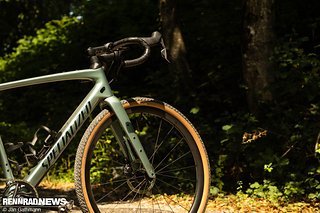 Das Specialized Diverge 4 Expert AXS Test-Rad kommt für 6.299 € mit SRAM Rival XPLR AXS 1x13-Gruppe.