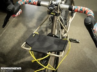 Jack the Bike Rack kommt ohne spezielle Anbaupunkte an Rahmen und Gabel aus.