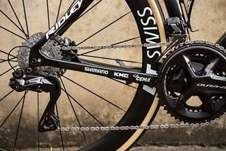 DT Swiss, Shimano und 4iiii sind neu als Komponentensponsoren gekommen.,