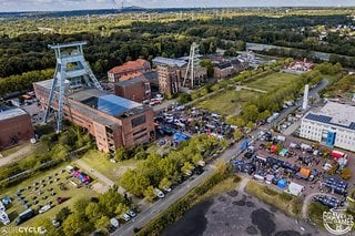 Die Schwalbe Gravel Games gehen inmitten von Bergbau-Relikten  über die Bühne