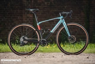 Das Mondraker Dusty RR setzt erkennbar auf Offroad-Spaß