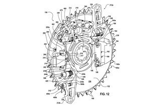 Der Mechanismus ist aufwendiger als ein Umwerfer und kaum vor Schlammbeschuss zu schützen.