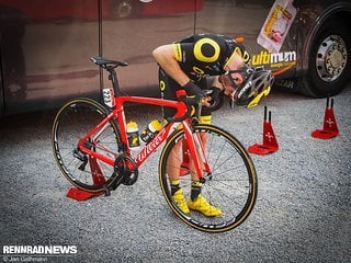 Letzte Einstellung am Wilier Cento10 Air Teambike  bei Direct Energie