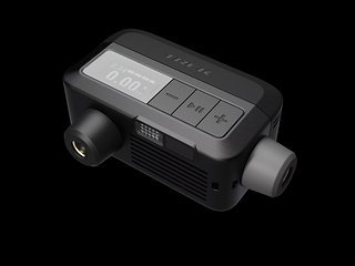 Die Trek Air Rush Electric Pump wird mittels dreier Druckknöpfe bedient. Die Trek Air Rush Electric Pump wird mittels dreier Druckknöpfe bedient.