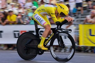 Tadej Pogačar hat den neuen Prologo Time Trial Predator Aero-Sattel auch bei der letzten Etappe der Tour de France gefahren