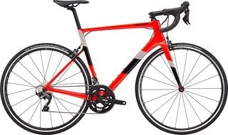 Supersix Carbon Ultegra 2 mit Felgenbremsen für 2.899 €. Mt Fulcrum Racing 500 Laufrädern und Cannondale 1 Semi-Kompakt Kurbel