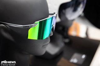 Auch die günstigere Variante für 139,95 € kann mit Kontraststeigerung und verbesserter Farbwahrnehmung durch die Uvex Colorvision-Technologie auftrumpfen.