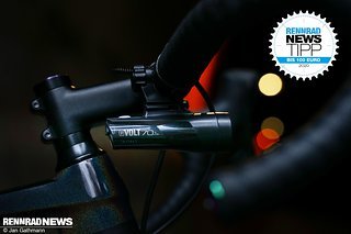 Der Cateye GVolt 70.1 ist perfekt auf die Bedürfnisse von Rennradfahrern abgestimmt. Klarer Tipp in der Preisklasse unter 100 €.