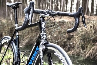 Sram Red eTap und Zusatzbremshebel