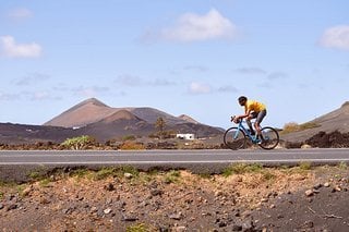 Die Rapha Brevet Kollektion 2022 ist entworfen für lange Tage im Sattel.