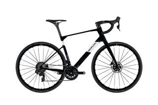 Für 5.699 € gibt es das Simplon Kiaro 2025 mit SRAM Force AXS (Bild) oder Shimano Ultegra Di2.