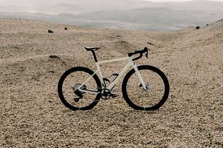 Mit Dirty Lemon stellt Rose eine neue Farbvariante für das Backroad FF vor.