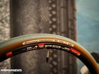 Neue Farbe für den Panaracer Gravelking Gravel Reifen-Klassiker.