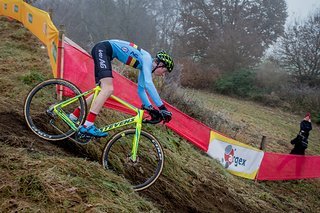 Weltcup Zeven 2016 Toon Vandebosch U19 Junioren in der Abfahrt