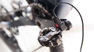 Geladen wird das Powermeter wie schon beim PRO MX über einen USB-C Stecker mit magnetischem Aufsatz.