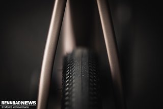 Für bis zu 50 mm breite Reifen ist der Rahmen freigegeben.