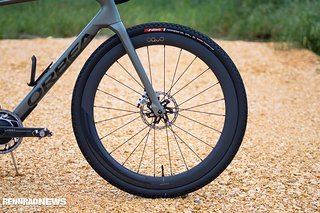 Der neue Oquo RP50 LTD Laufradsatz ist eines der Ausstattungs-Highlights. Der neue Oquo RP50 LTD Laufradsatz ist eines der Ausstattungs-Highlights.
