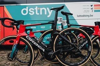 Bei LOTTO DSTNY setzte man auf das Orbea Orca Aero.