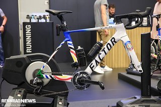 Der Tacx Alpine funktioniert nur mit Tacx Smarttrainern. Der Tacx Alpine funktioniert nur mit Tacx Smarttrainern.