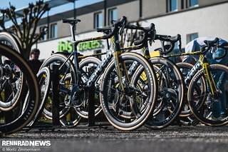 S5 oder Soloist? Im Vorfeld hat das Team auch auf dem S5 einige Tests durchgeführt, am Renntag dann aber konsequent zum Soloist gegriffen. S5 oder Soloist? Im Vorfeld hat das Team auch auf dem S5 einige Tests durchgeführt, am Renntag dann aber konsequent zum Soloist gegriffen.