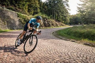 Auf schlechten Straßen spielt das Paralane seine Trümpfe aus