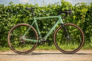 Basis für das Bike bildet ein Carbon-Rahmenset