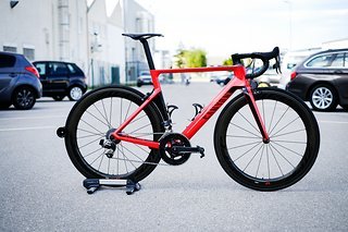 Canyon Aeroad CF SLX fahrfertig am UCI-Limit