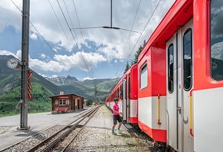 Die Rhätische Bahn ist ein Erlebnis, das zu jeder Graubünden Reise dazu gehört