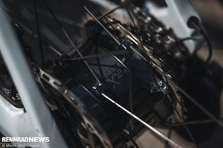 Mit 1,4 kg Gewicht ist der Mahle X20 nach wie vor der Maßstab bei den E-Rennrad-Motoren in Sachen Leichtbau. Mit 1,4 kg Gewicht ist der Mahle X20 nach wie vor der Maßstab bei den E-Rennrad-Motoren in Sachen Leichtbau.