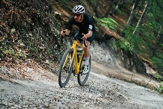 Das neue Colnago G4-X kommt auch in schnellem Sportwagen-Gelb