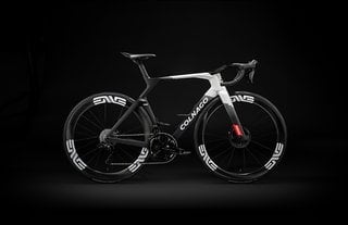 Das neue Colnago Y1Rs ist ein waschechtes Aero-Rennrad