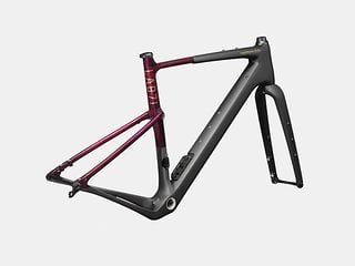 Das LAB71 Topstone Frameset ist sage und schreibe 160 Gramm leichter als die Standardversion