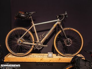 Gravel Bike der Reiserad-Spezialisten von Santos aus den Niederlanden