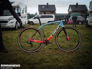 Das Trek Boone in der Factory Racing Lackierung von Madigan Munro.