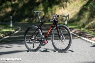 Unser Testrad Madone SL 7 kommt mit einer stimmigen Ausstattung.