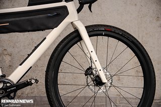 Die G-One Overland Reifen rollen genügend leicht und schön leise auf Asphalt. Die G-One Overland Reifen rollen genügend leicht und schön leise auf Asphalt.