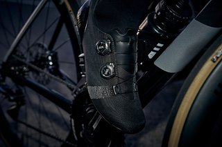 Gewebt, nicht gestrickt: Die neuen exklusiven Rapha Pro Team Schuhe sollen sich dank Powerweave perfekt an den Fuß anschmiegen